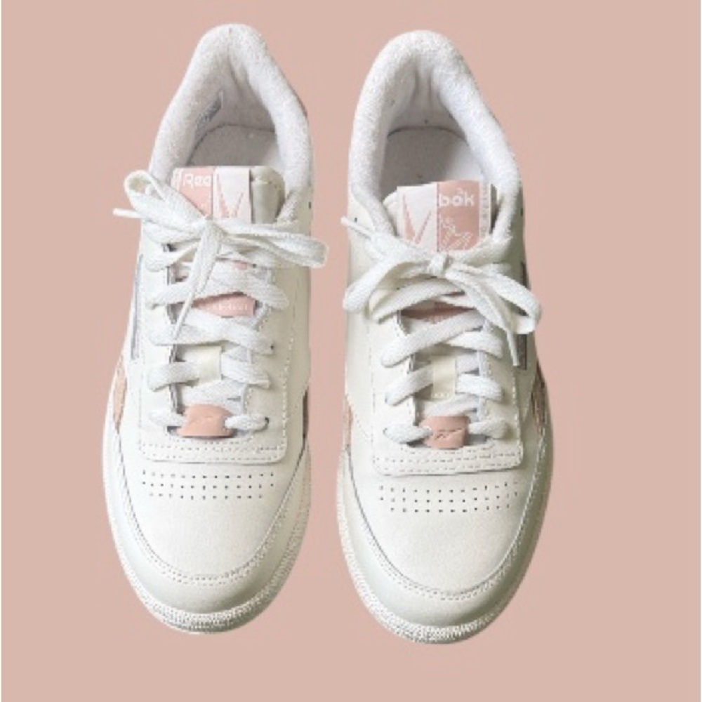 Reebok Women's Cream and Pink Sneakers